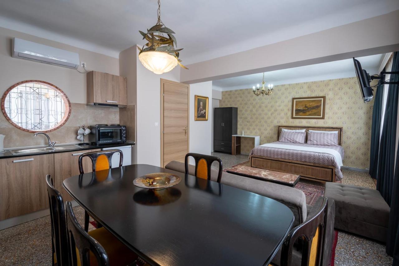 Ririka Athens Homes ภายนอก รูปภาพ