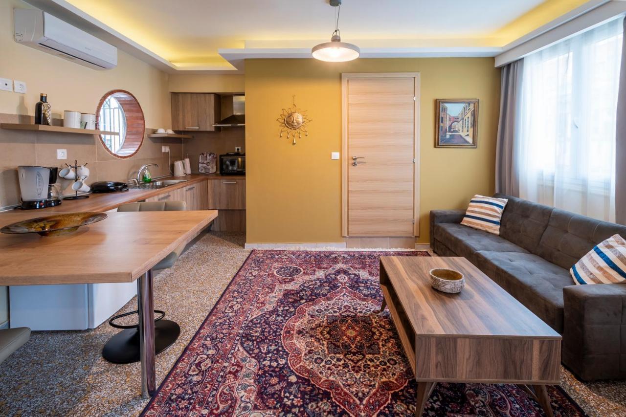 Ririka Athens Homes ภายนอก รูปภาพ